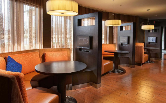 Courtyard by Marriott Fayetteville
