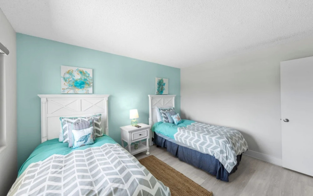 Loggerhead Cay 472 - Beach Front Pet-friendly