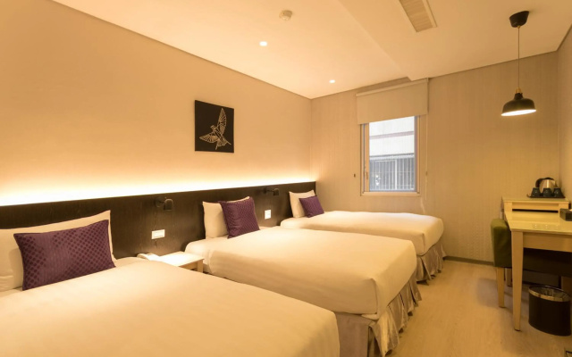 Just Enjoy Business Hotel