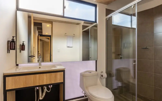 Brilliant 1 BR in Chapinero