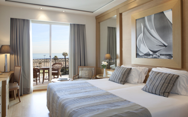 Курортный отель Las Arenas Balneario