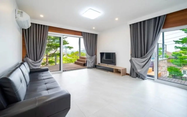 Goseong (Sokcho) Morning View Pension