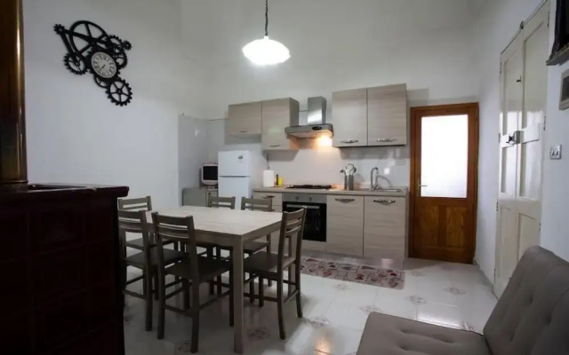 4 Sister Open Space in Puglia, Italy