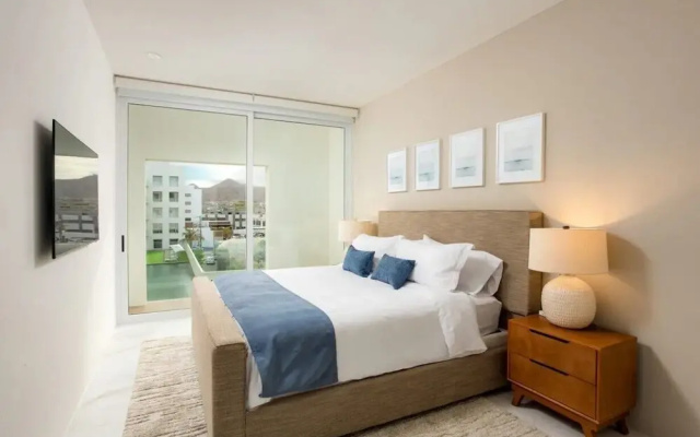 3BD Condo near Beach and Marina