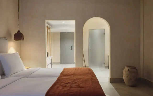 Salt Suites Paros