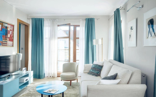 Jovi ApartHotel