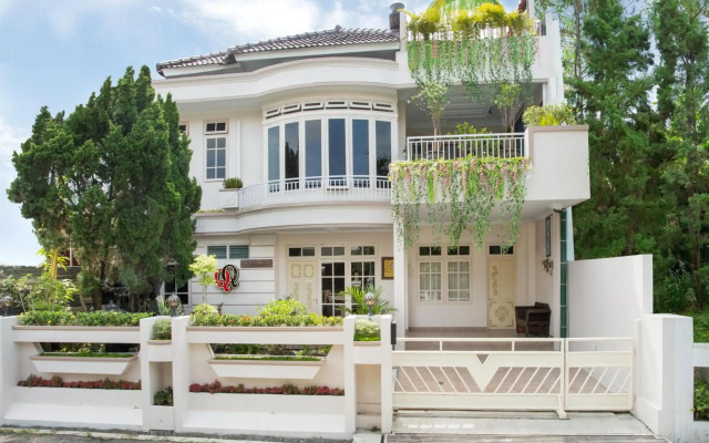 Griya QQ Guest House