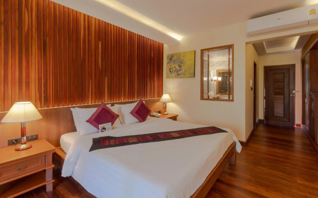 Khaolak Bay Front Resort