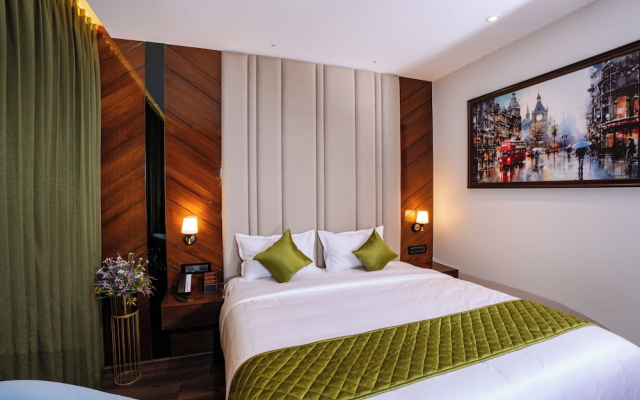 Hotel Paramos Meeds