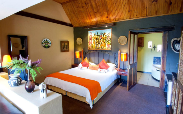 Hog Hollow Country Lodge