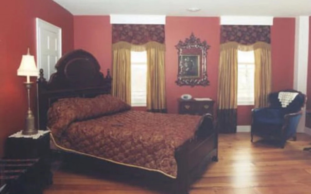 Monier Manor