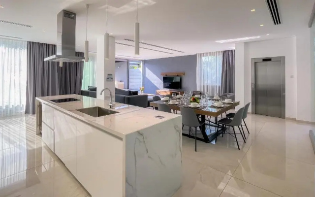 Armonia Seaview Villa