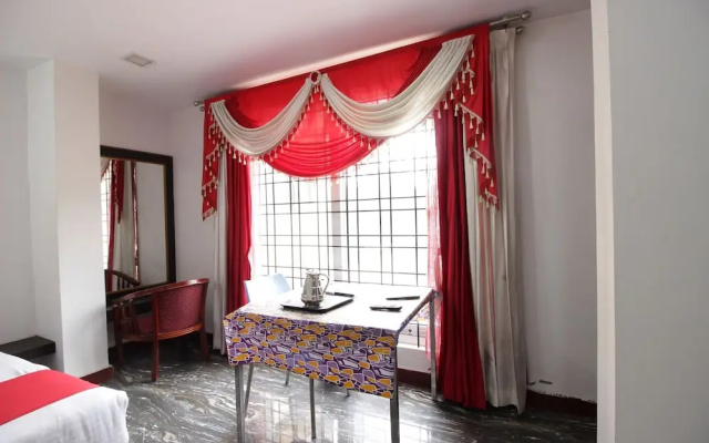 Collection O 22786 The Nest Rooms
