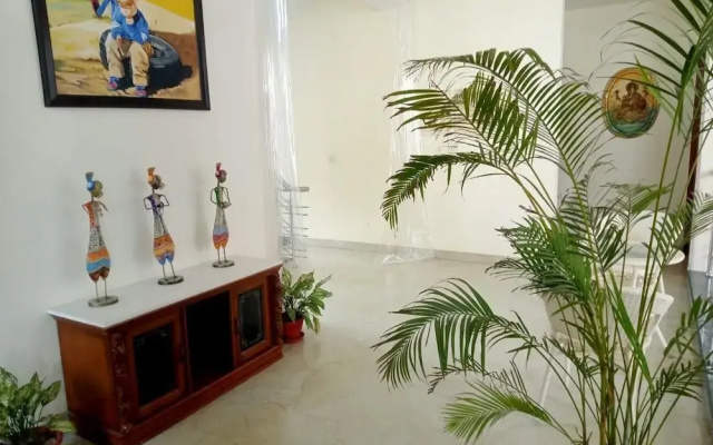 Ritz Mansion