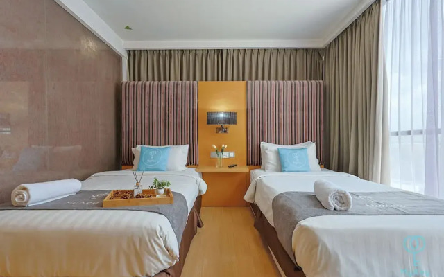 Empire Suites Subang by Mana Mana
