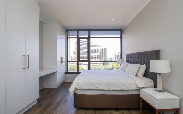 Sandton Smart Apartment Ten