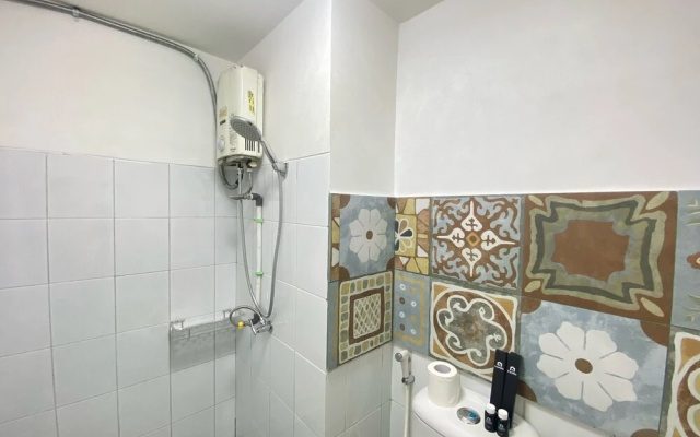 Scandinavian Studio Room At Grand Asia Afrika Apartment