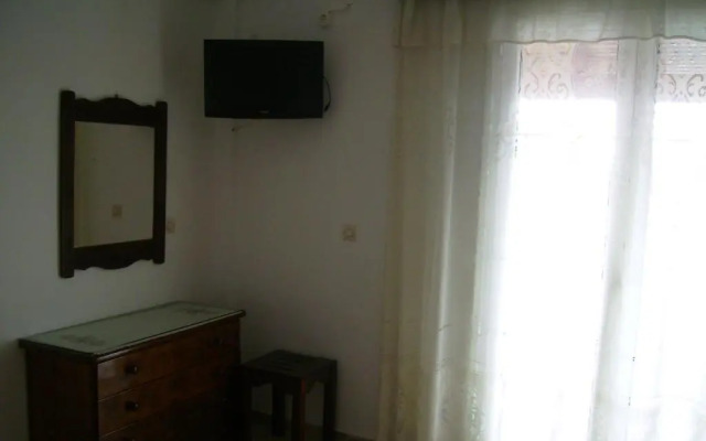Gerekos Studios and Apartments