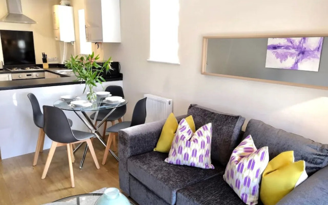 Razia Apartments