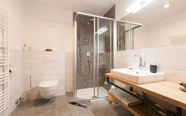 Apartment Wiesenhof - NATUR & WEITBLICK über Innsbruck - Ladestation für Elektroautos