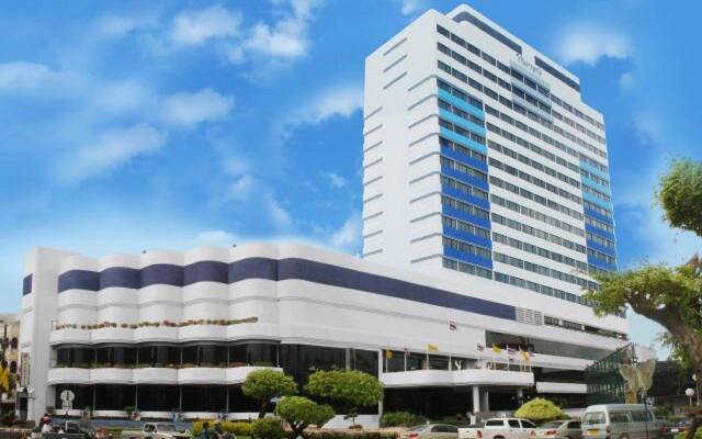 Metropole Hotel Phuket вид на фасад