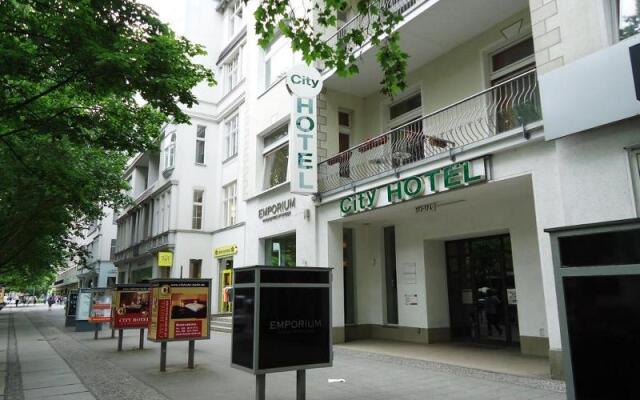 City Hotel am Kurfürstendamm вид на фасад