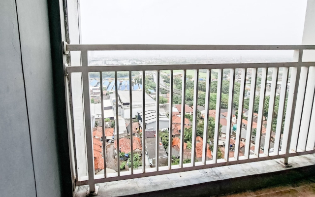 White Tone 2Br At Springwood Residence Tangerang