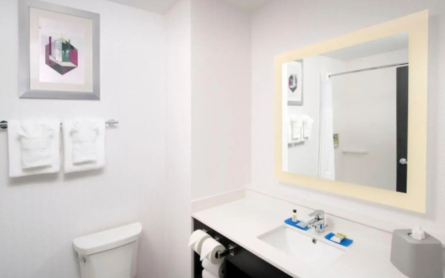 Holiday Inn Express Pensacola Downtown by IHG