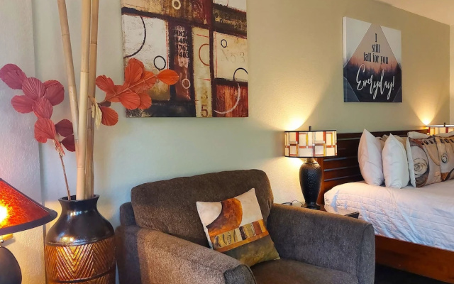 Sheridan House Inn - Adult Only