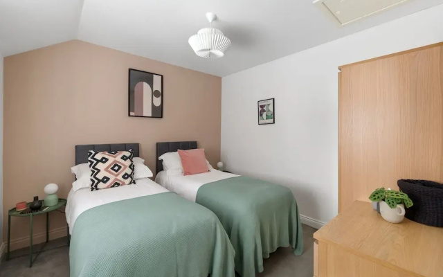 88A Albany Road