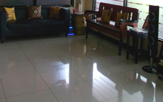 RueMango Apartelle and Suites