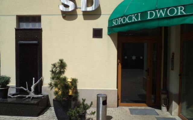 Апартаменты Sopocki Dwór Apartments Сопот вид на фасад