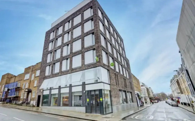 hub by Premier Inn London Earl's Court (West Brompton)