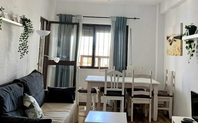 Apartamento F1 Urb Las Cañas