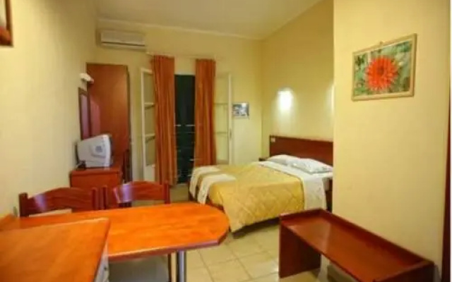 Zefiros Apartments