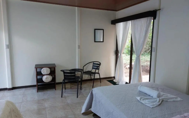 Hotel Rio Celeste to Know