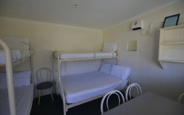 Cromwell TOP 10 Holiday Park