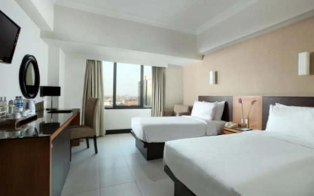 Hotel Santika Pandegiling Surabaya