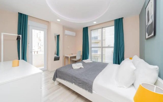 Comfortable Home Near Beach w Balcony in Antalya