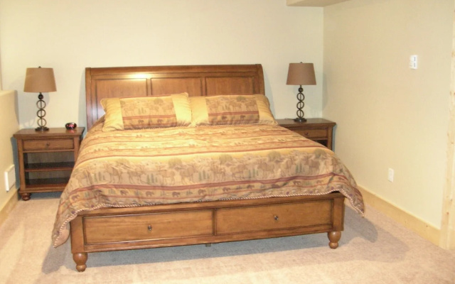 Pineview Lodge