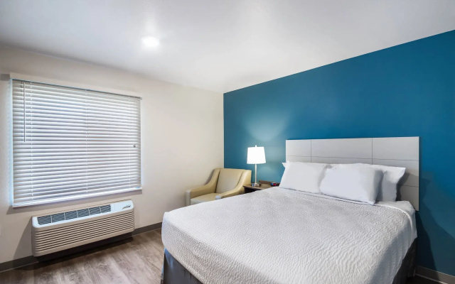 WoodSpring Suites Carol Stream - Chicago