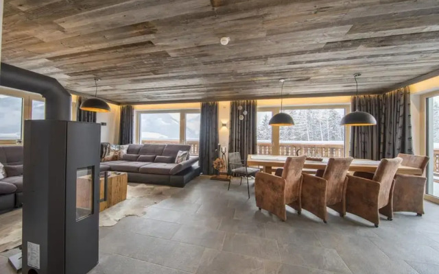 Amazing Chalet in Neukirchen near Wildkogel Ski Arena