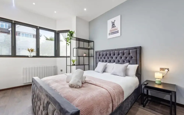 Luxury Flat in Studio