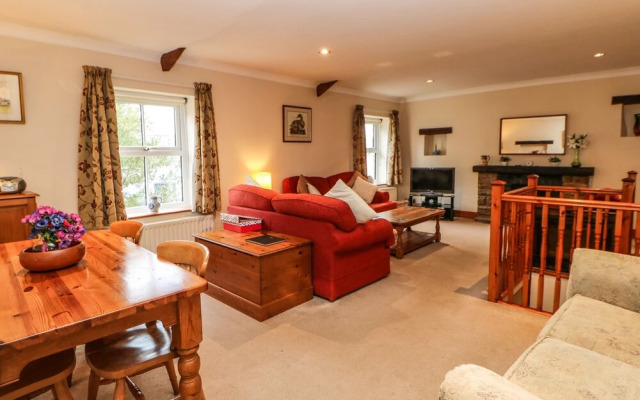 Crescent Cottage