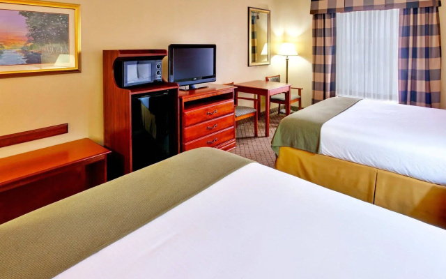 Holiday Inn Express & Suites - Greenwood by IHG