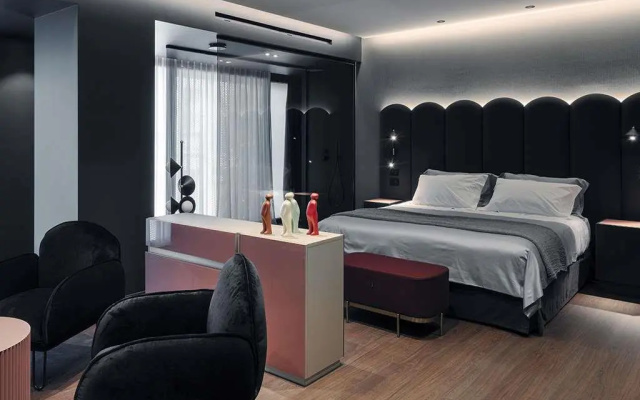 La Suite Hotel