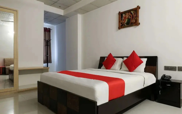 Akhand Homes by OYO Rooms