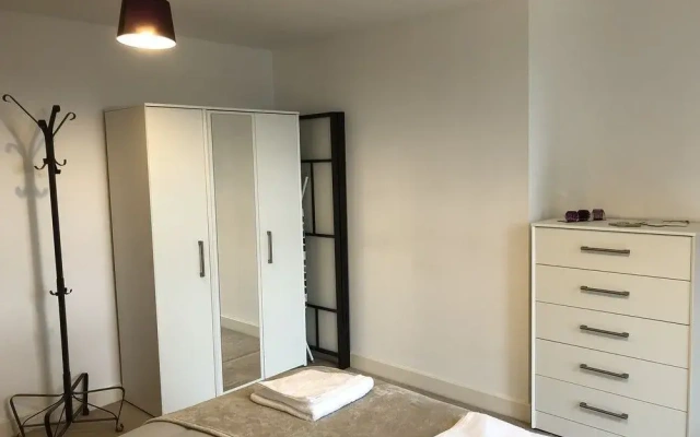 Sky Modern Apartment