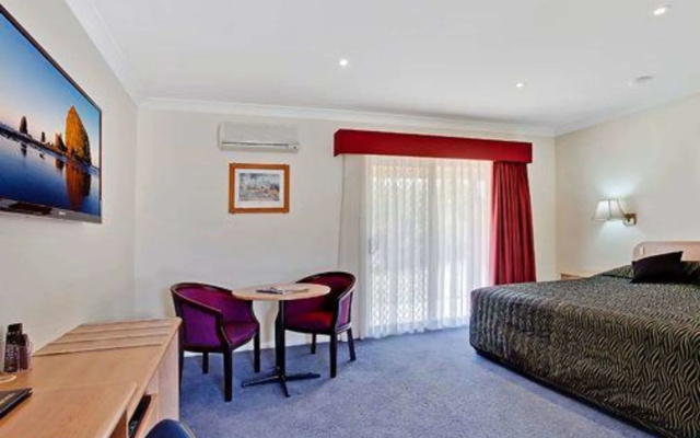 Bushmans Motor Inn