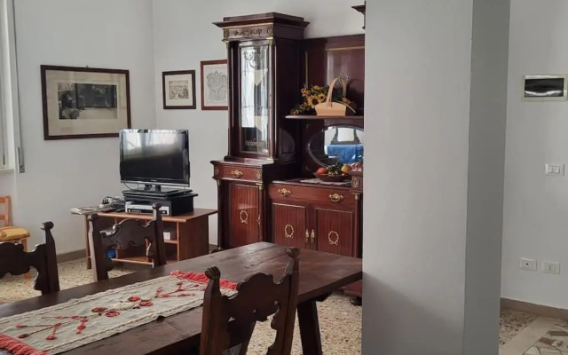 La Casa di Lucia: Grande appartamento con balcone